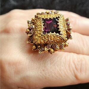 Elegant Gold and Purple Statement Ring